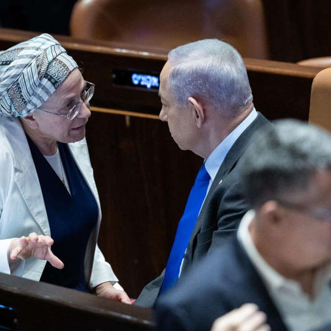 ראש הממשלה בנימין נתניהו והשרה אורית סטרוק | יונתן זינדל, פלאש 90