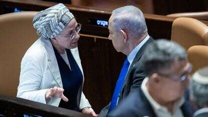 ראש הממשלה בנימין נתניהו והשרה אורית סטרוק | יונתן זינדל, פלאש 90