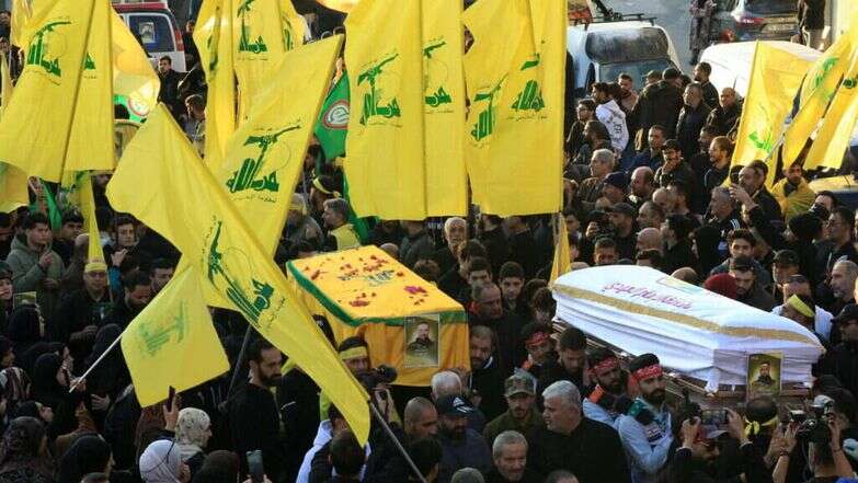 הלוויית מחבל חיזבאללה בלבנון | AFP