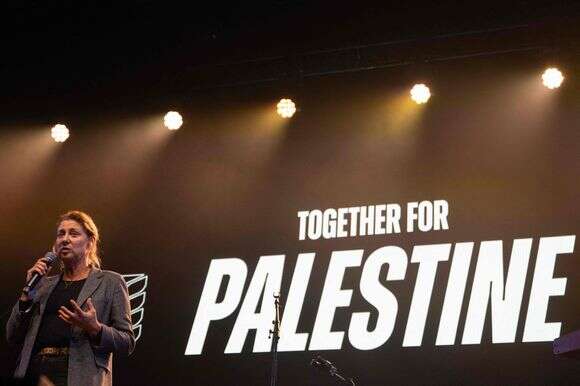 נשיאת "רופאים ללא גבולות", איזבל דפורני, באירוע למען "פלסטין" | AFP