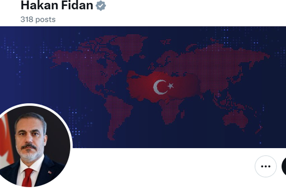 פרופיל הטוויטר של שר החוץ הטורקי הקאן פידאן | מסך מטוויטר