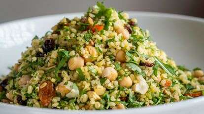 סלט בורגול ופירות יבשים | גיא אשכנזי, Agency Karela