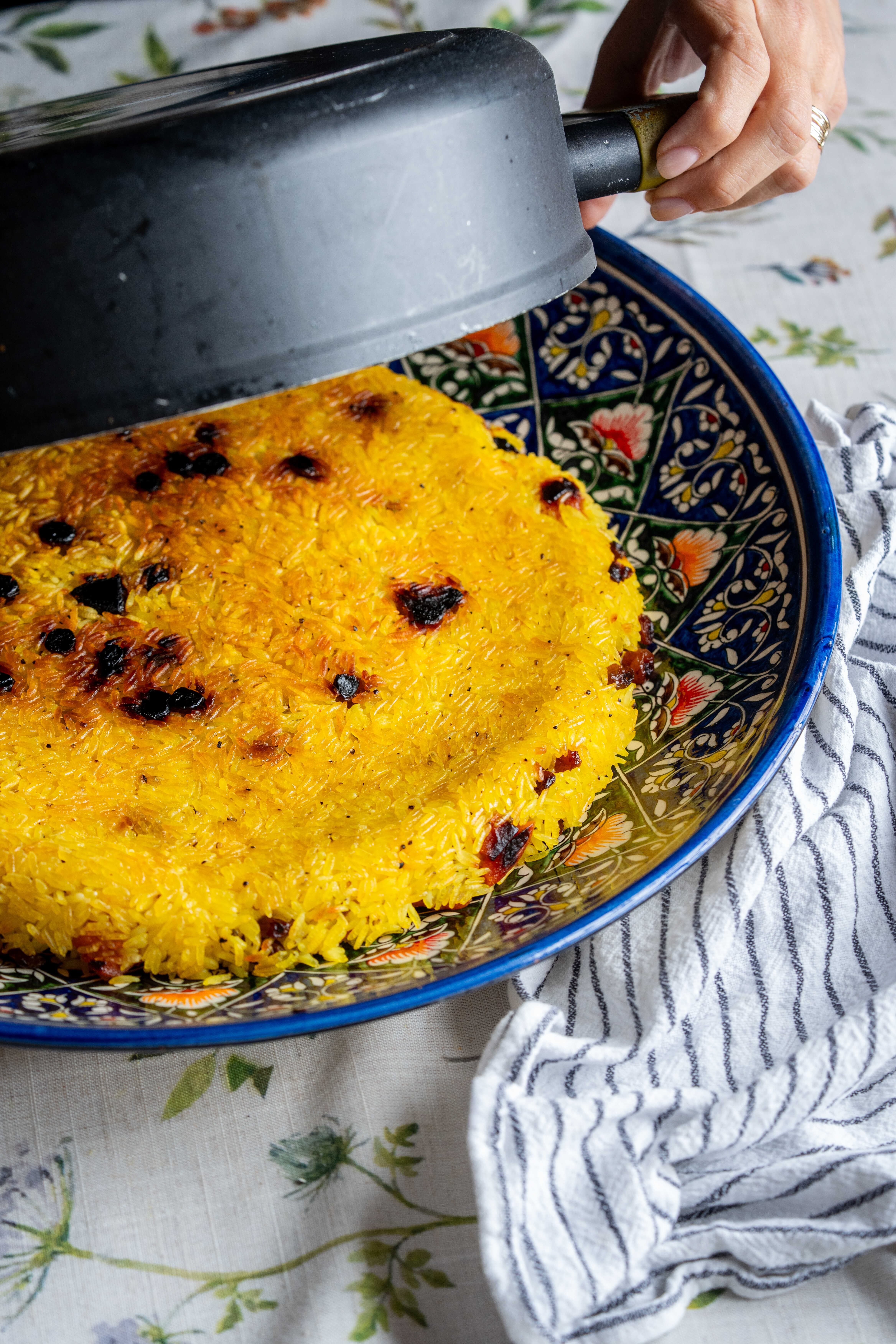 אורז פרסי עם פירות יבשים | גיא אשכנזי, Agency Karela