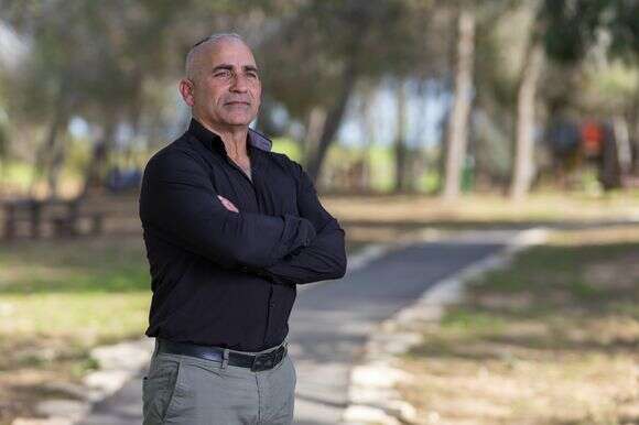 אל"מ גולן ואך | לירון מולדובן