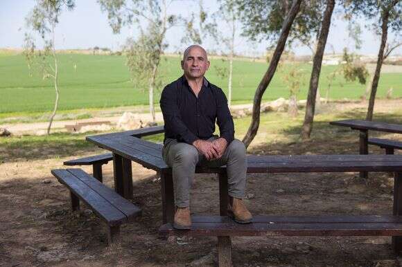 אל"מ גולן ואך | לירון מולדובן