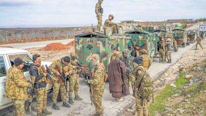 המטרה היא יציבות. כוחות א־שרע ממזרח לחלב, בדרכם לנהר פרת | EPA