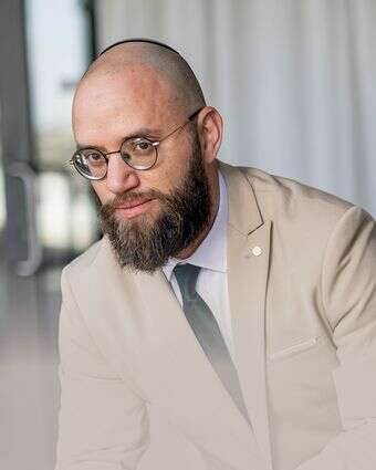 דוד נגד גלי | נעמה שטרן