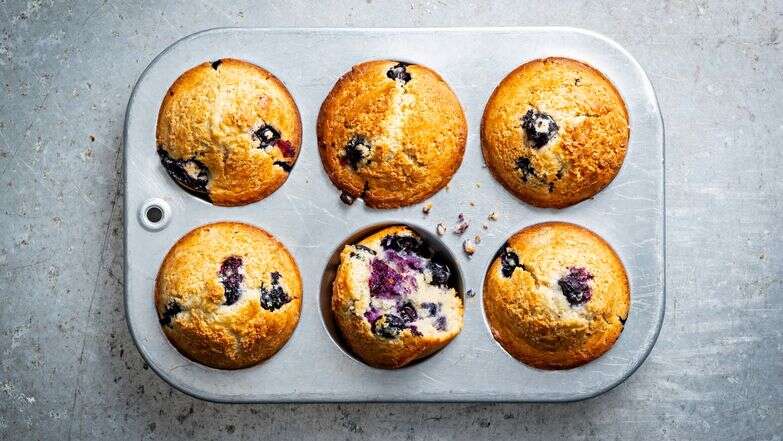 מאפינס אוכמניות עם 3 מרכיבים | סקוט סוצ'מן עבור הוושינגטון פוסט