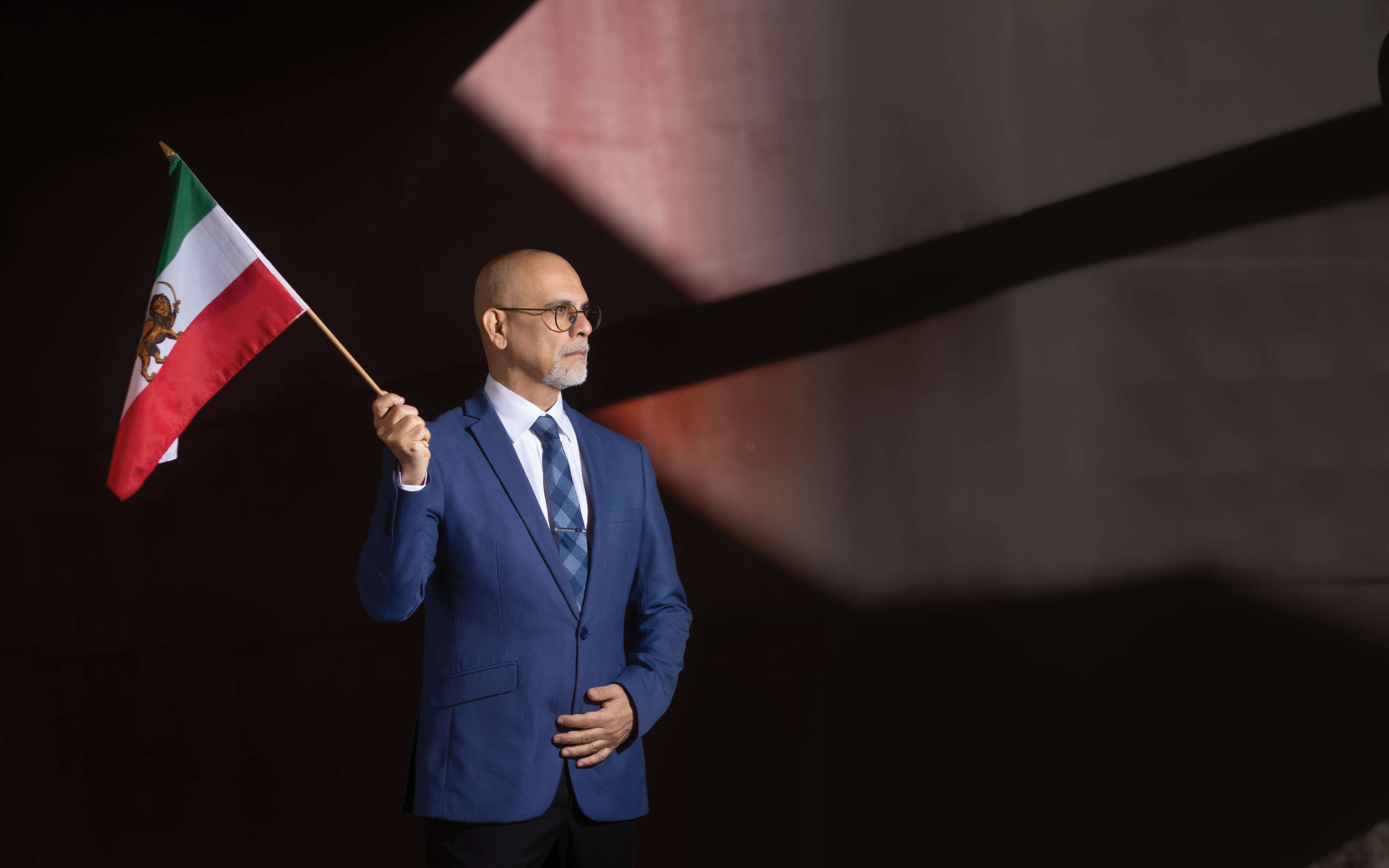 שידורי המהפכה | אריק סולטן