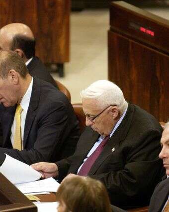 נתניהו, שרון ואולמרט בדיונים על חוק ההתנתקות, 2004 | עמוס בן גרשום, לע"מ