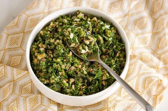 דג צרוב עם סלסת בוטנים חריפה – ארוחה קלה עם טוויסט | טום מקורקל' עיצוב אוכל מאת ג'ינה ניסטיקו עבור הוושינגטון פוסט