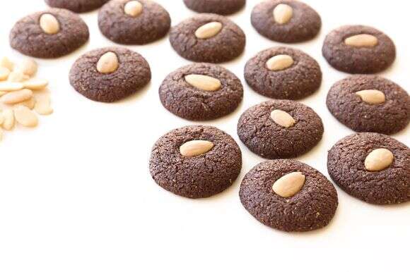 עוגיות חרובים מתובלות | אפרת ליכטנשטט