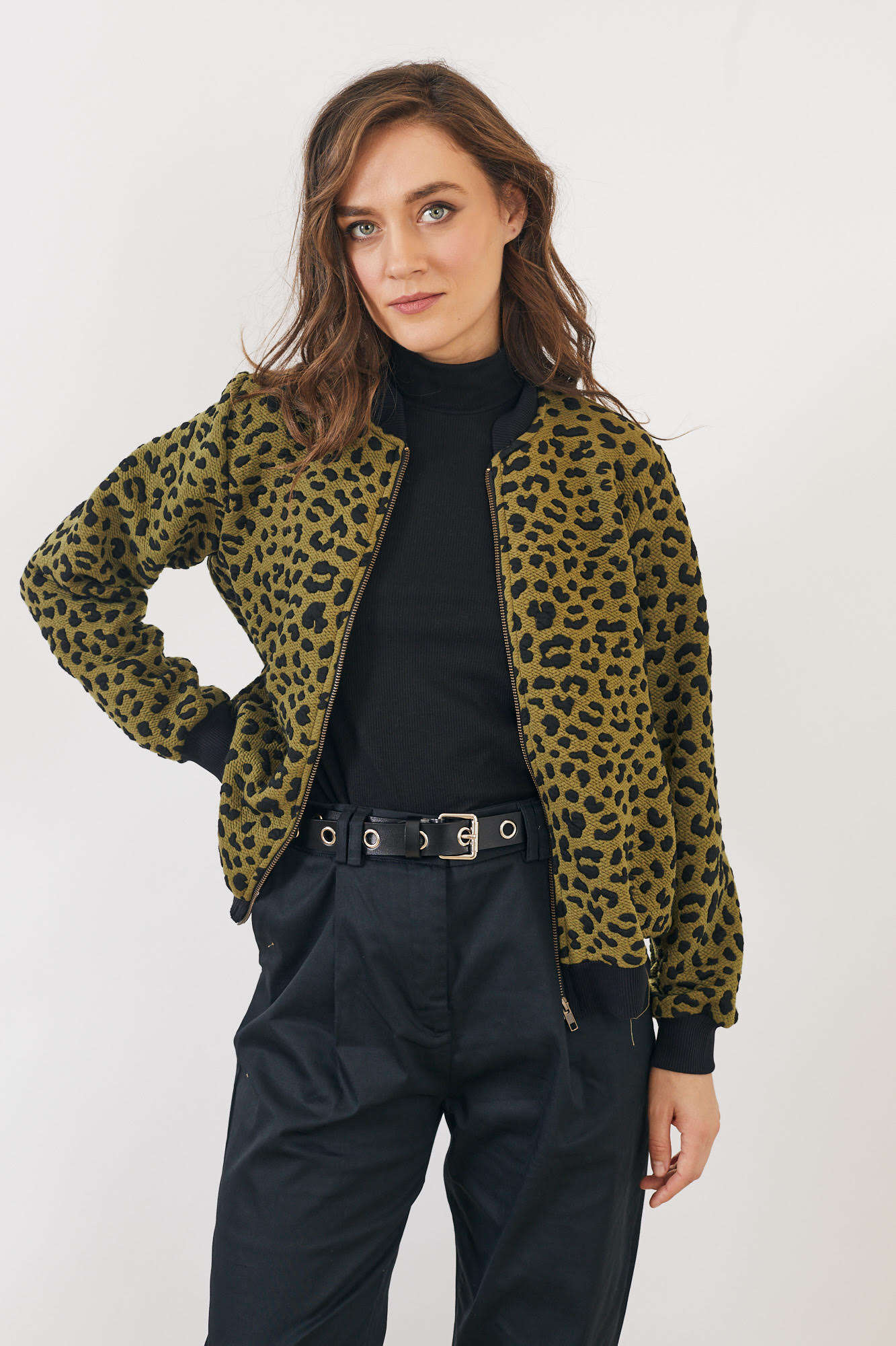 Jul ג'קט שמקפיץ כל לוק | עמית אופק