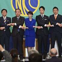 מנהיגי מפלגות השלטון והאופוזיציה ביפן מצטלמים במהלך עימות במועדון העיתונות הלאומי של יפן לפני הבחירות בטוקיו | דיוויד מארויל/פול, AP,