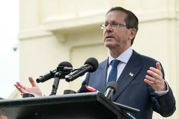 הנשיא הרצוג בבונדיי ביץ', אוסטרליה | מעיין טואף, לעמ