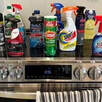 חומרי ניקוי ביתיים מסחריים מכילים לעיתים קרובות תערובות חזקות של כימיקלים | מייקל ג'יי קורן/הוושינגטון פוסט