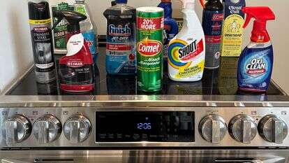 חומרי ניקוי ביתיים מסחריים מכילים לעיתים קרובות תערובות חזקות של כימיקלים | מייקל ג'יי קורן/הוושינגטון פוסט