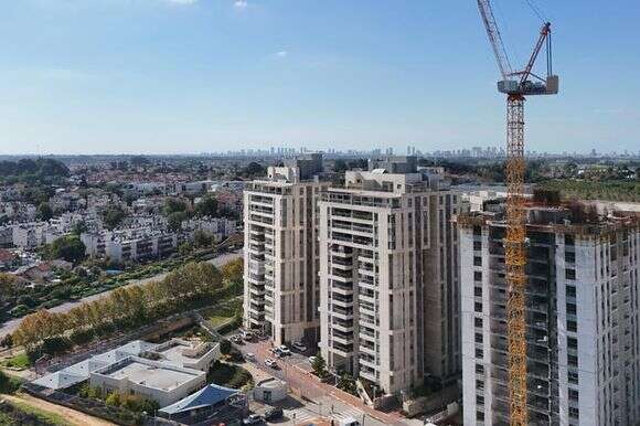 בנייה בכפר יונה | שחר יערי, פלאש 90 בנייה בכפר יונה | שחר יערי, פלאש 90