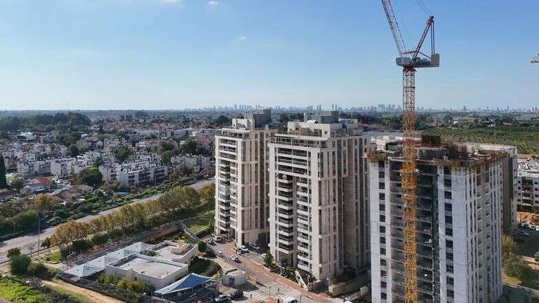בנייה בכפר יונה | שחר יערי, פלאש 90 בנייה בכפר יונה | שחר יערי, פלאש 90