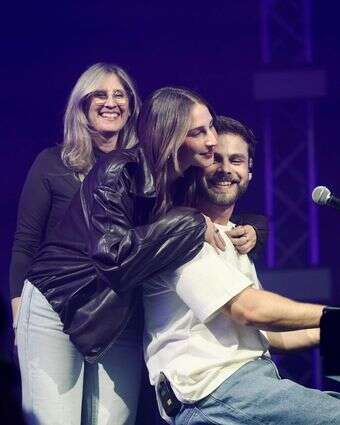 אלון אהל במופע | מור רקנטי אלון אהל במופע | מור רקנטי