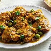 דג'אג' מקוואלי (טאג'ין עוף, זיתים ולימון) | סקוט סוצ'מן עבור הוושינגטון פוסט דג'אג' מקוואלי (טאג'ין עוף, זיתים ולימון) | סקוט סוצ'מן עבור הוושינגטון פוסט