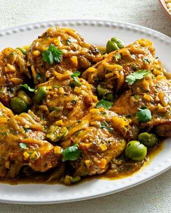 דג'אג' מקוואלי (טאג'ין עוף, זיתים ולימון) | סקוט סוצ'מן עבור הוושינגטון פוסט