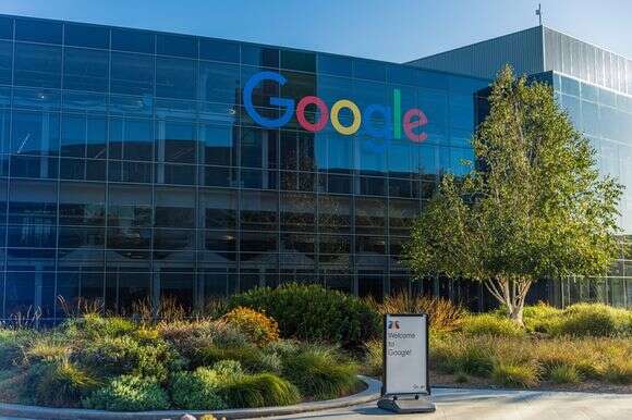 משרדי גוגל בקליפורניה | שאטרסטוק