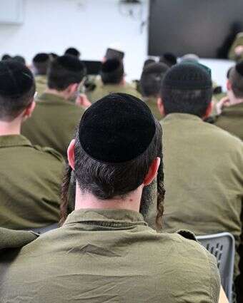 השירות הצבאי עשוי לבטא את האידיאלים הנעלים ביותר של החינוך החרדי. חיילים מחטיבת חשמונאים | יוסי זליגר השירות הצבאי עשוי לבטא את האידיאלים הנעלים ביותר של החינוך החרדי. חיילים מחטיבת חשמונאים | יוסי זליגר