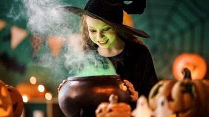 מכשפה | שאטרסטוק