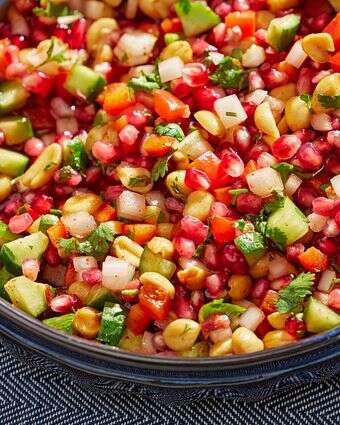 סלט בוטנים הודי שמפיל את כולם: קראנצ'י, חריף וממכר | טום מקורקל; עיצוב אוכל מאת ג'ינה ניסטיקו עבור הוושינגטון פוסט