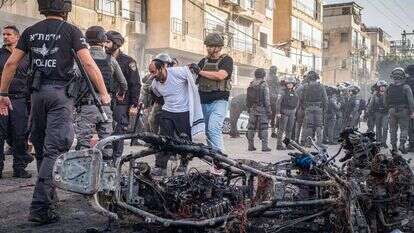 ההתפרעויות והמעצרים בבני ברק | Oren Ziv/Flash90 ההתפרעויות והמעצרים בבני ברק | Oren Ziv/Flash90