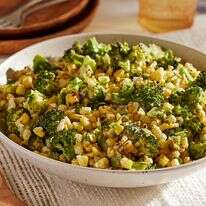 סלט תירס וברוקולי צרוב | טום מקורקל:  עיצוב אוכל מאת ג'ינה ניסטיקו עבור הוושינגטון פוסט