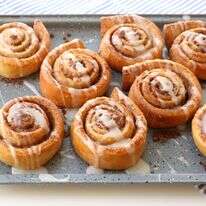 יותר טובים ממאפייה: סינמון־רול ביתי שתכינו שוב ושוב | אפרת ליכטנשטט