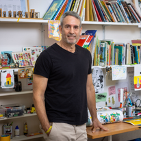 מעבר לקווים דף הבית | אריק סולטן