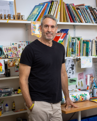 מעבר לקווים דף הבית | אריק סולטן מעבר לקווים דף הבית | אריק סולטן