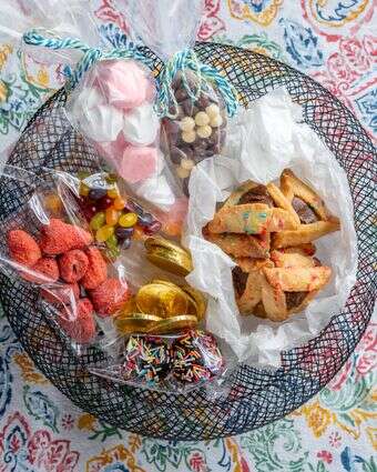 אוזני המן | גיא אשכנזי, Agency Karela