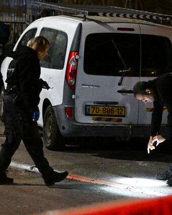 זירת חיסולם של שני גברים ערבים בשכונת חליסה בחיפה, אתמול | פלאש 90