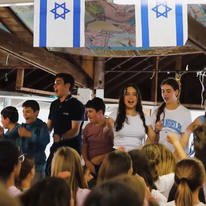 מחנה הקיץ "מושבה" בקנדה | מסך מיוטיוב מחנה הקיץ "מושבה" בקנדה | מסך מיוטיוב