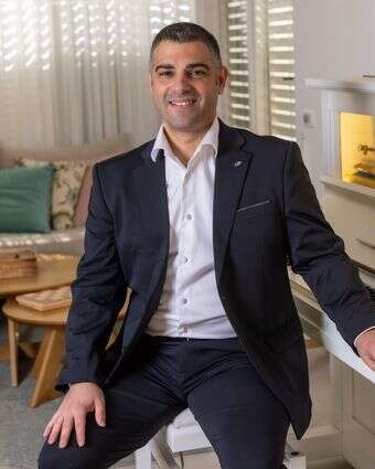 בין קודש לקול דף הבית | אריק סולטן