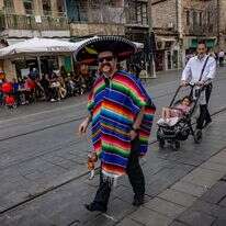 חגיגות פורים בירושלים | יונתן זינדל, פלאש 90 חגיגות פורים בירושלים | יונתן זינדל, פלאש 90