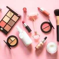 לא צריך לרוץ לקנות חדש בכל פעם שמוצר נראה “כמעט נגמר”. לפעמים כל מה שנדרש הוא קצת סבלנות | שאטרסטוק