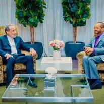 המתווך העומאני ושר החוץ האיראני עראקצ'י, אתמול בז'נבה | AFP המתווך העומאני ושר החוץ האיראני עראקצ'י, אתמול בז'נבה | AFP