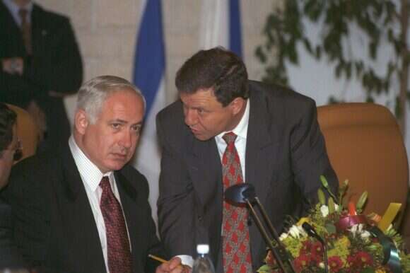 התווכחו על הטבות המס בפריפריה. נתניהו ושטרית | עמוס בן גרשום, לע"מ