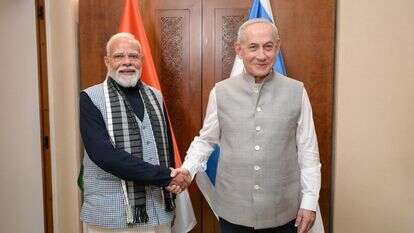 בלבוש הודי מסורתי: ראש הממשלה נתניהו נועד עם ראש הממשלה מודי לקראת ארוחת הערב המשותפת | מעיין טואף/ לע״מ.