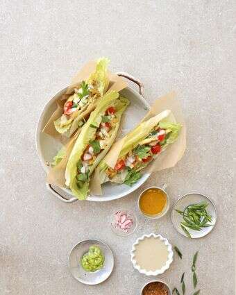 שווארמה דג בעלי חסה: ביס עסיסי שלא מכביד | אפרת ליכטנשטט שווארמה דג בעלי חסה: ביס עסיסי שלא מכביד | אפרת ליכטנשטט