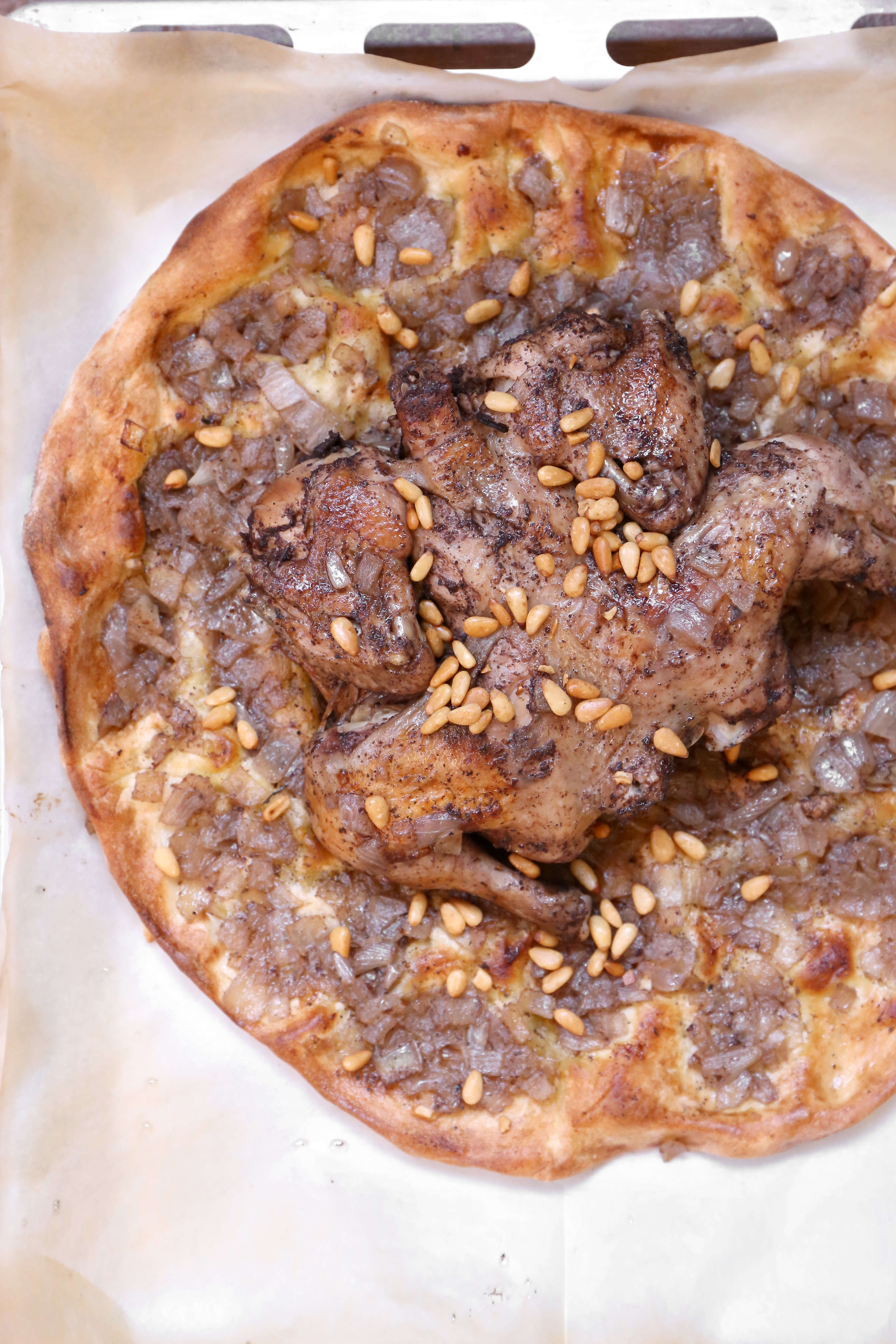 שולחן שבת מקבל שדרוג: מחמר צפוני עם סומק ובצל קונפי | אפרת ליכטנשטט