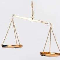 מאזניים אילוסטרציה | שאטרסטוק