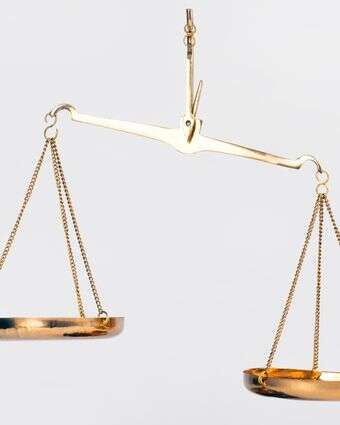 מאזניים | שאטרסטוק