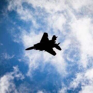 מטוס קרב של חיל האוויר טס מעל מרכז ישראל | נתי שוחט, פלאש 90