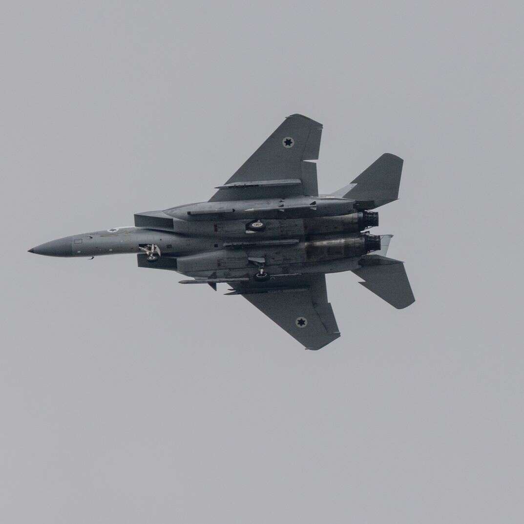 מטוסי חיל האוויר הישראלי מעל השמיים במרכז ישראל | נתי שוחט - פלאש 90